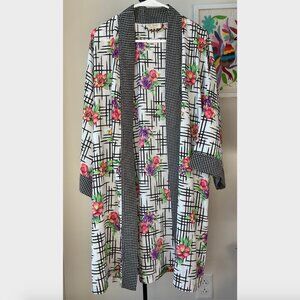 Victoria's Secret Vintage Gold Label Black & White Floral Robe - One Size